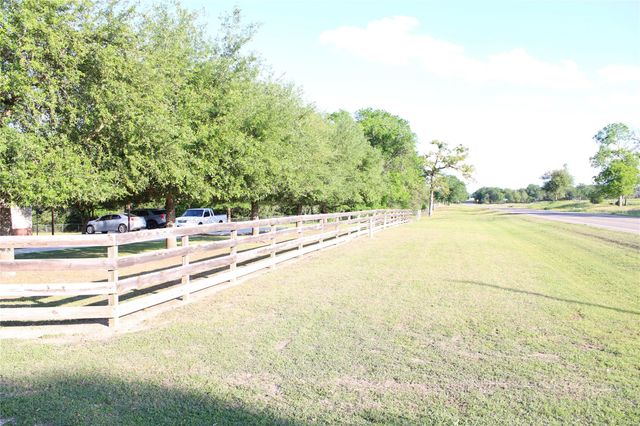 644 Fm 2679 Road, Brenham, TX 77833