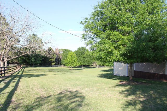 644 Fm 2679 Road, Brenham, TX 77833
