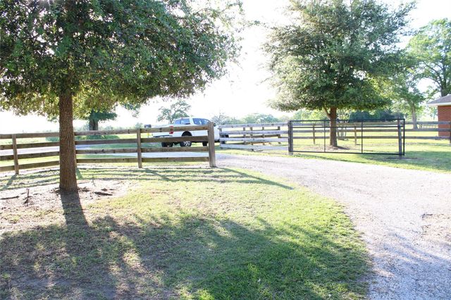644 Fm 2679 Road, Brenham, TX 77833