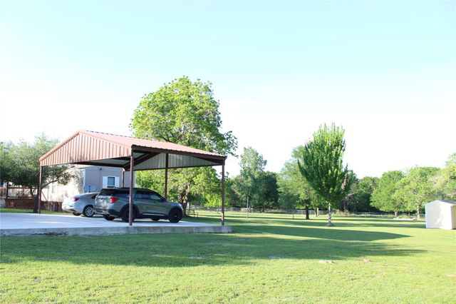 644 Fm 2679 Road, Brenham, TX 77833
