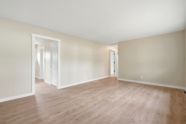 503 S Forest Court, Springfield, MO 65806