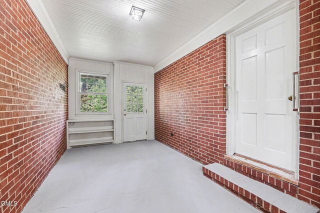 518 W Elk Street, Siler City, NC 27344