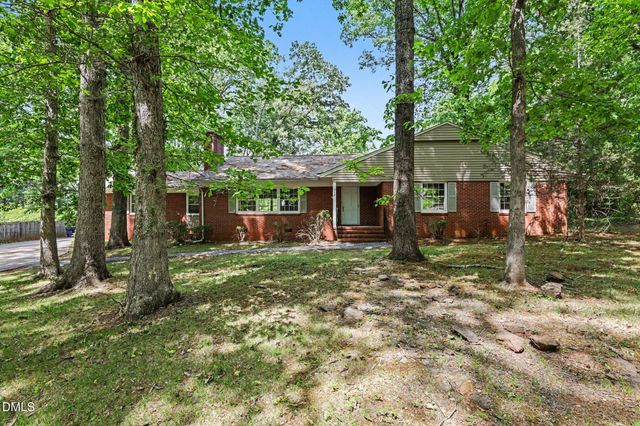 518 W Elk Street, Siler City, NC 27344