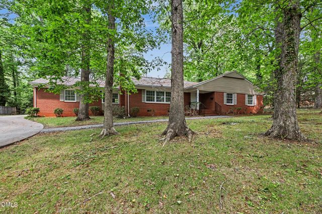 518 W Elk Street, Siler City, NC 27344