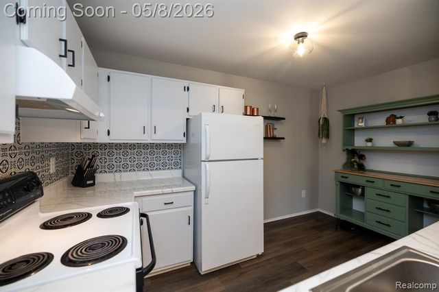 806 Bloomfield Village Boulevard H, Auburn Hills, MI 48326