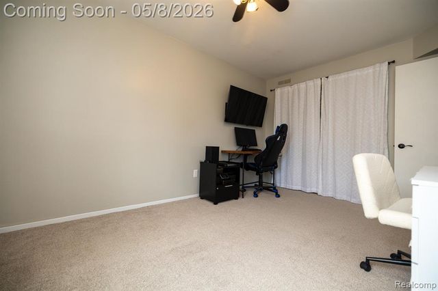 806 Bloomfield Village Boulevard H, Auburn Hills, MI 48326