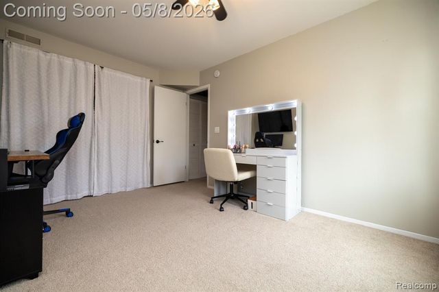 806 Bloomfield Village Boulevard H, Auburn Hills, MI 48326