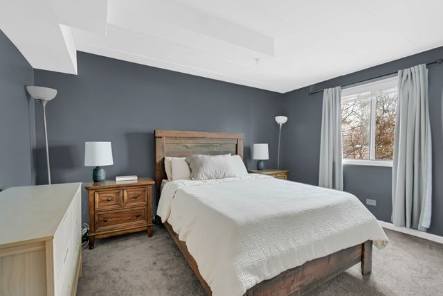 6335 175th Street 2S, Tinley Park, IL 60477