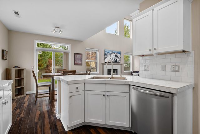 19557 Sager Loop, Bend, OR 97702