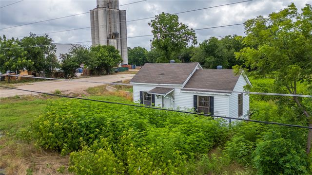 1102 Katy Street, Lancaster, TX 75146