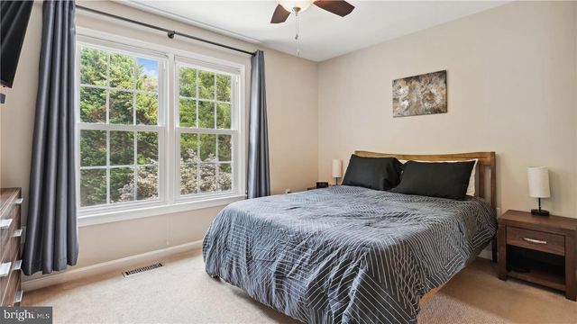 6312 CHIMNEY WOOD CT, Alexandria, VA 22306