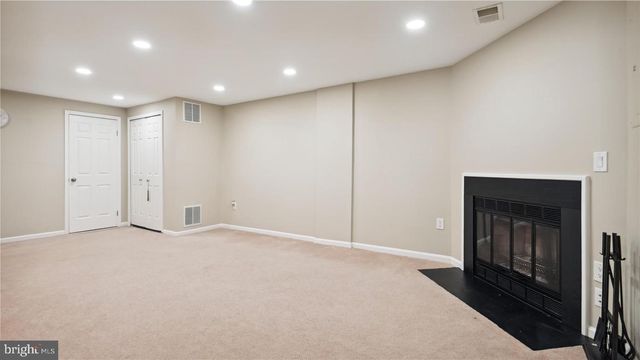 6312 CHIMNEY WOOD CT, Alexandria, VA 22306