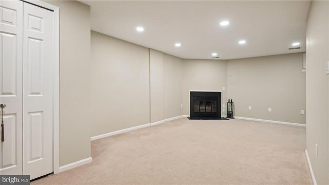 6312 CHIMNEY WOOD CT, Alexandria, VA 22306