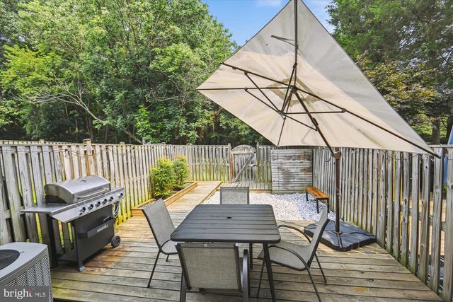 6312 CHIMNEY WOOD CT, Alexandria, VA 22306