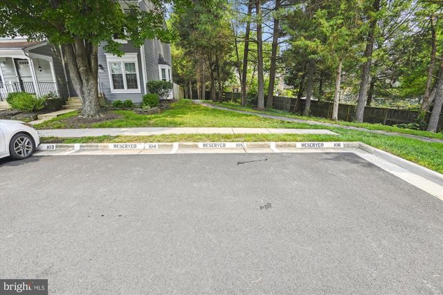 6312 CHIMNEY WOOD CT, Alexandria, VA 22306