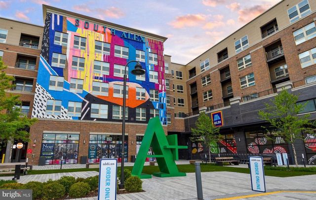 6312 CHIMNEY WOOD CT, Alexandria, VA 22306