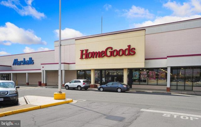 6312 CHIMNEY WOOD CT, Alexandria, VA 22306