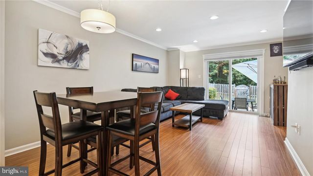 6312 CHIMNEY WOOD CT, Alexandria, VA 22306