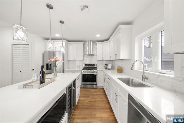 162 Sylvan Avenue, Leonia, NJ 07605