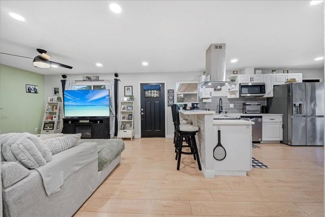 6945 Black Duck Way, Sacramento, CA 95842