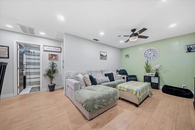 6945 Black Duck Way, Sacramento, CA 95842