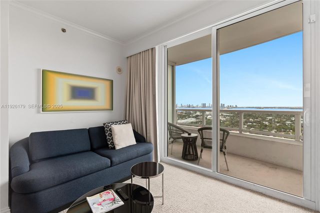 4401 Collins Ave 2517, Miami Beach, FL 33140