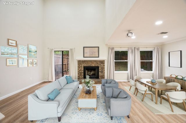 6702 E Northwest Highway, Dallas, TX 75231