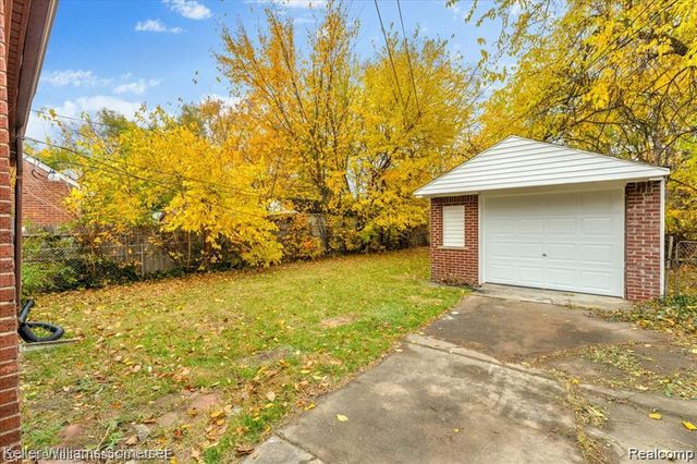12660 Grandmont Avenue, Detroit, MI 48227