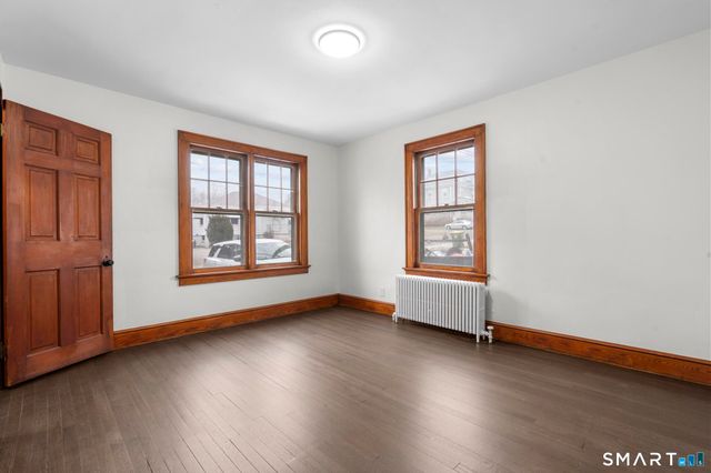 37 Byrneside Avenue, Waterbury, CT 06704