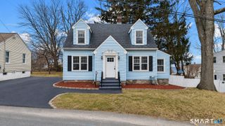 37 Byrneside Avenue, Waterbury, CT 06704