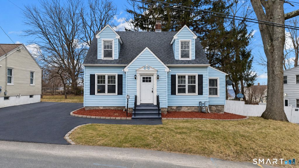 37 Byrneside Avenue, Waterbury, CT 06704