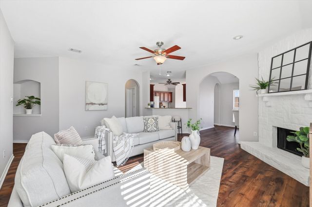 1313 Pajarito Mountain Drive, Wylie, TX 75098