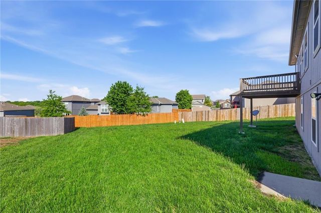 25949 W 142nd Court, Olathe, KS 66061