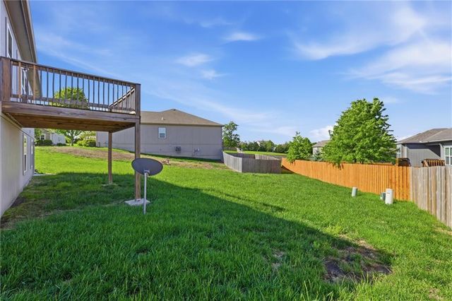 25949 W 142nd Court, Olathe, KS 66061