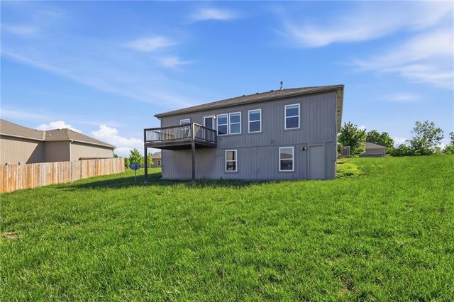 25949 W 142nd Court, Olathe, KS 66061