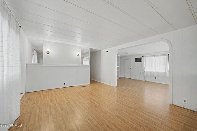 8646 E DULCIANA Avenue, Mesa, AZ 85208