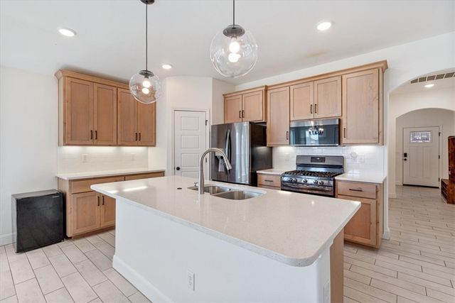 5298 Clear Springs Avenue, Springdale, AR 72762