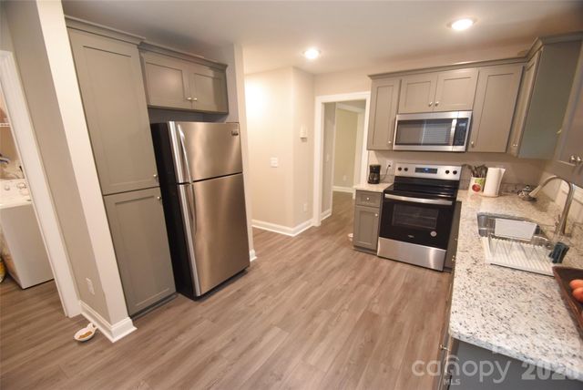 921 Pineridge Street SE, Concord, NC 28025