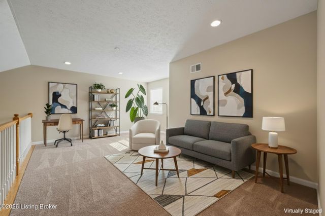 7203 Wynde Manor Ct, Louisville, KY 40228