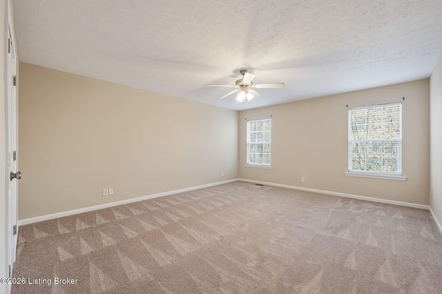 7203 Wynde Manor Ct, Louisville, KY 40228