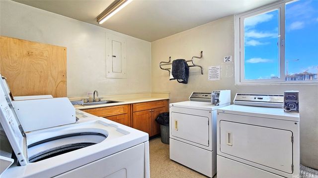 1655 Makaloa Street 1808, Honolulu, HI 96814