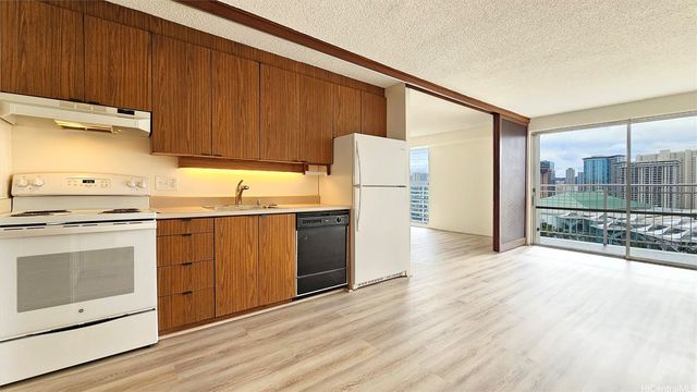 1655 Makaloa Street 1808, Honolulu, HI 96814