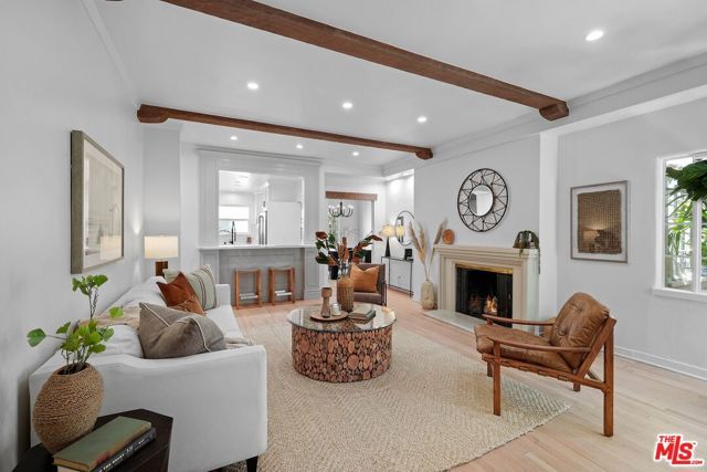 9677 Charleville Boulevard, Beverly Hills, CA 90212