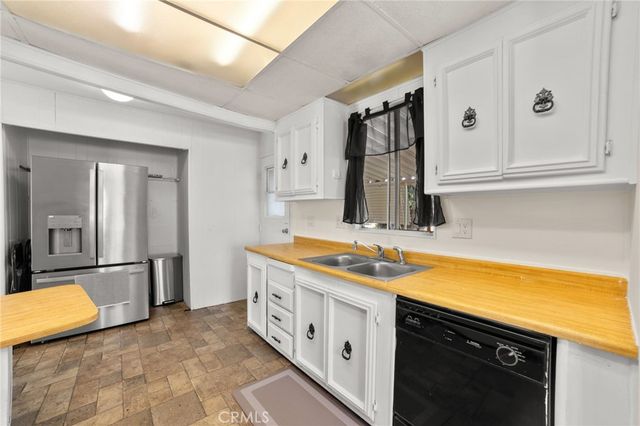 1601 S Garey Avenue 93, Pomona, CA 91766