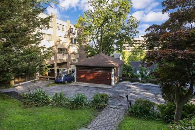 38 Park Avenue, White Plains, NY 10603