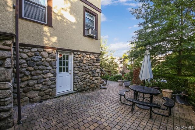 38 Park Avenue, White Plains, NY 10603