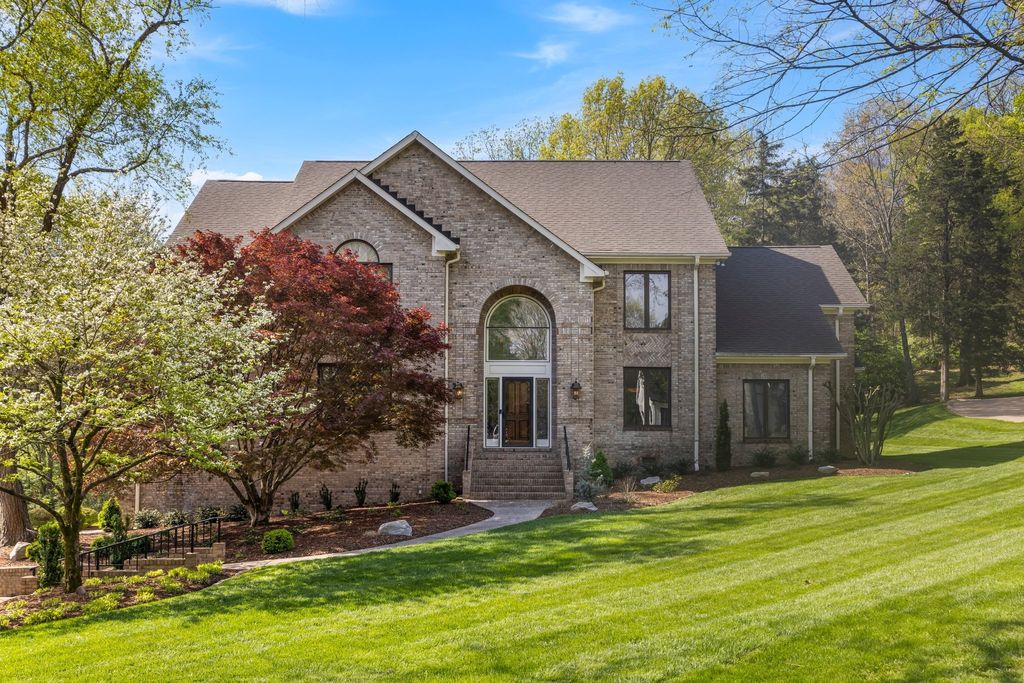 549 Turtle Creek Dr, Brentwood, TN 37027