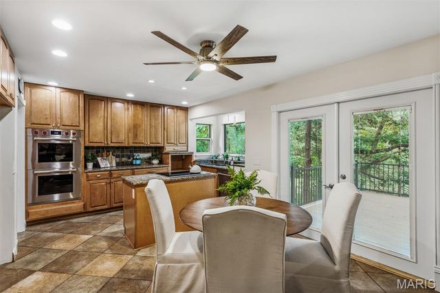 404 Gunnison Gorge Drive, Ballwin, MO 63011