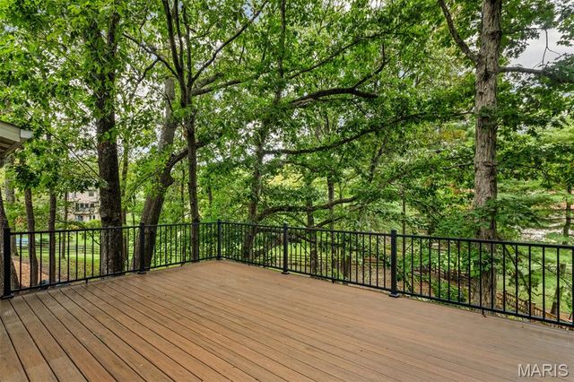 404 Gunnison Gorge Drive, Ballwin, MO 63011