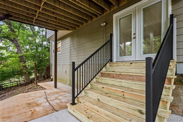404 Gunnison Gorge Drive, Ballwin, MO 63011